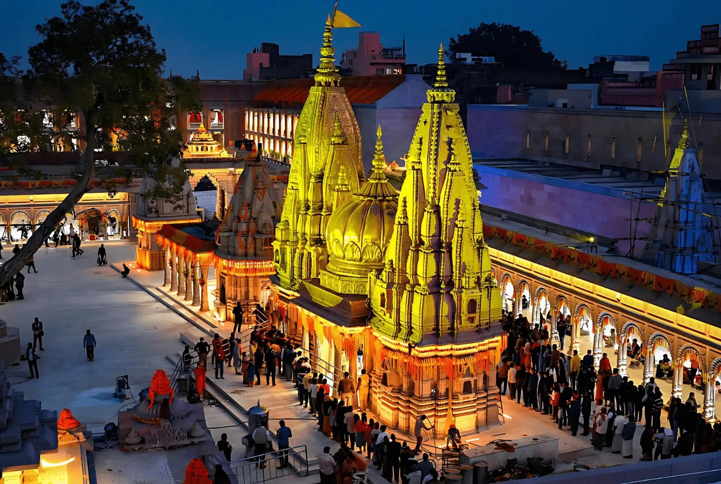 Kashi Vishwanath Temple: The Jyotirlinga at the Heart of Shiva’s Own City